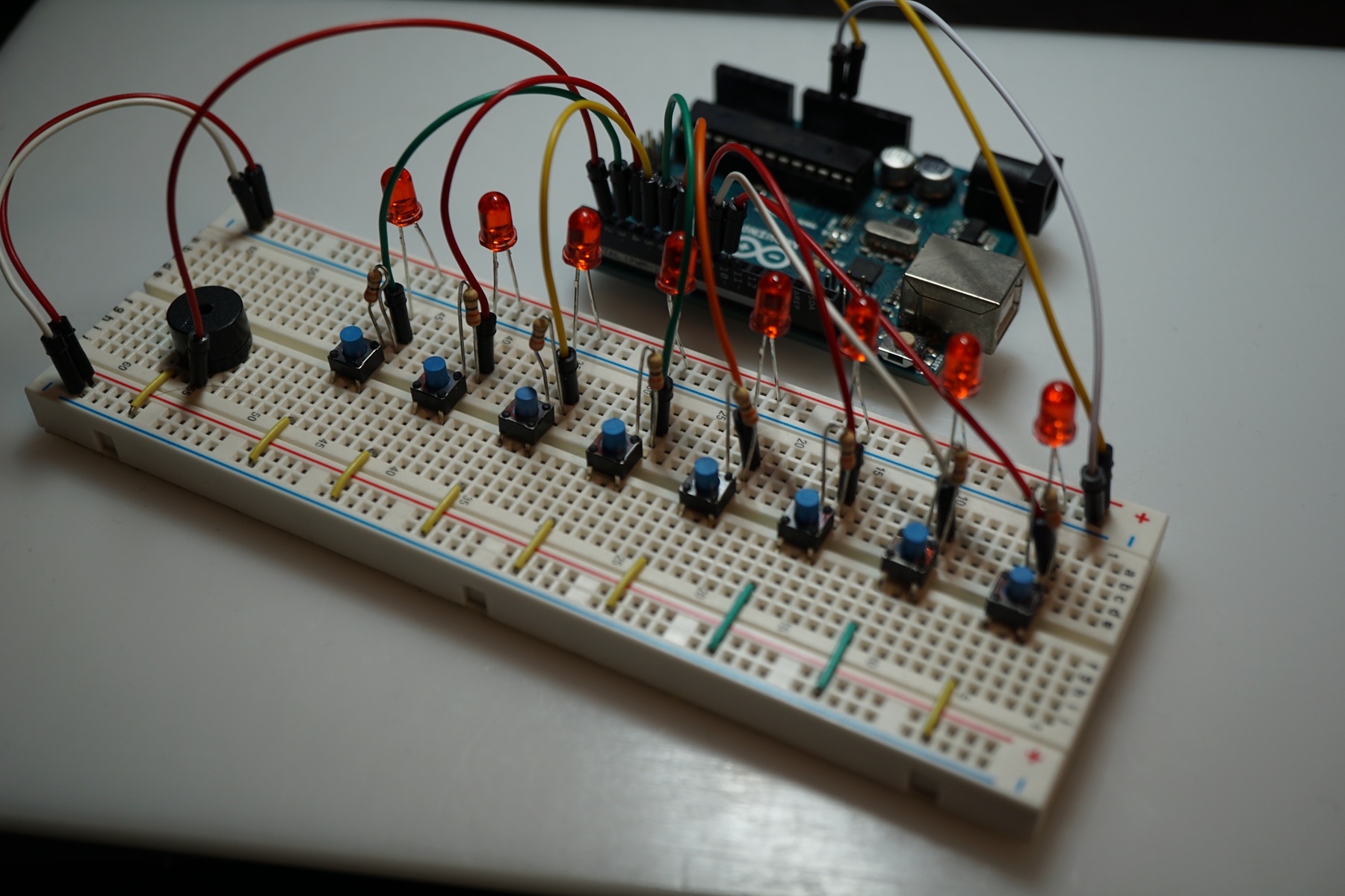 ブレッドボード上の配線写真